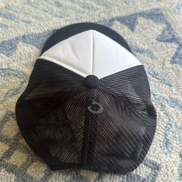 harley black and white hat - Picture 2 of 4